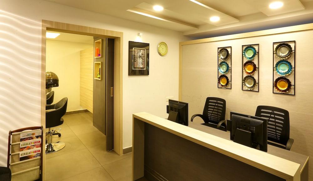 Sterling Palace Alleppey