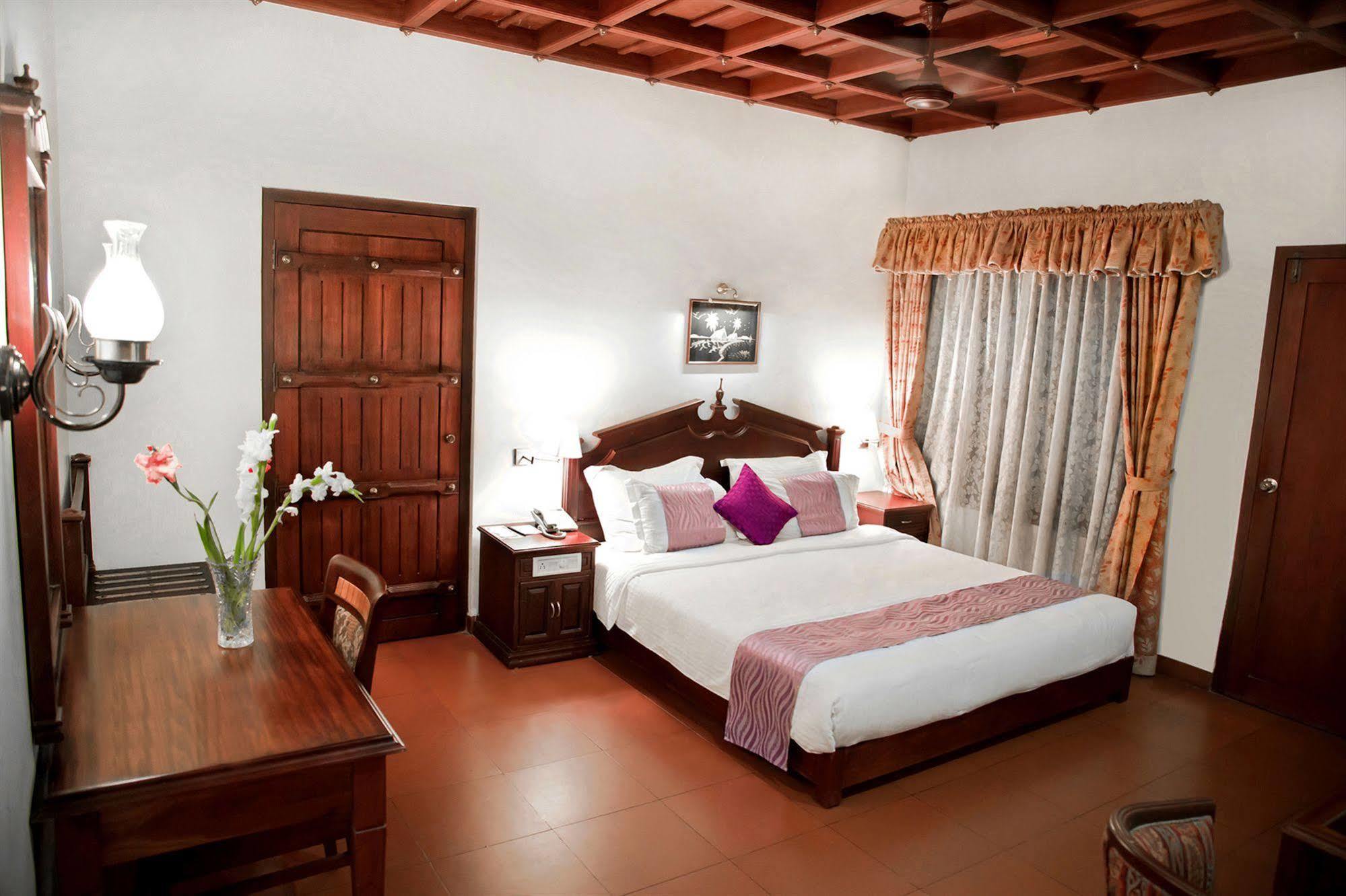 Sterling Palace Alleppey